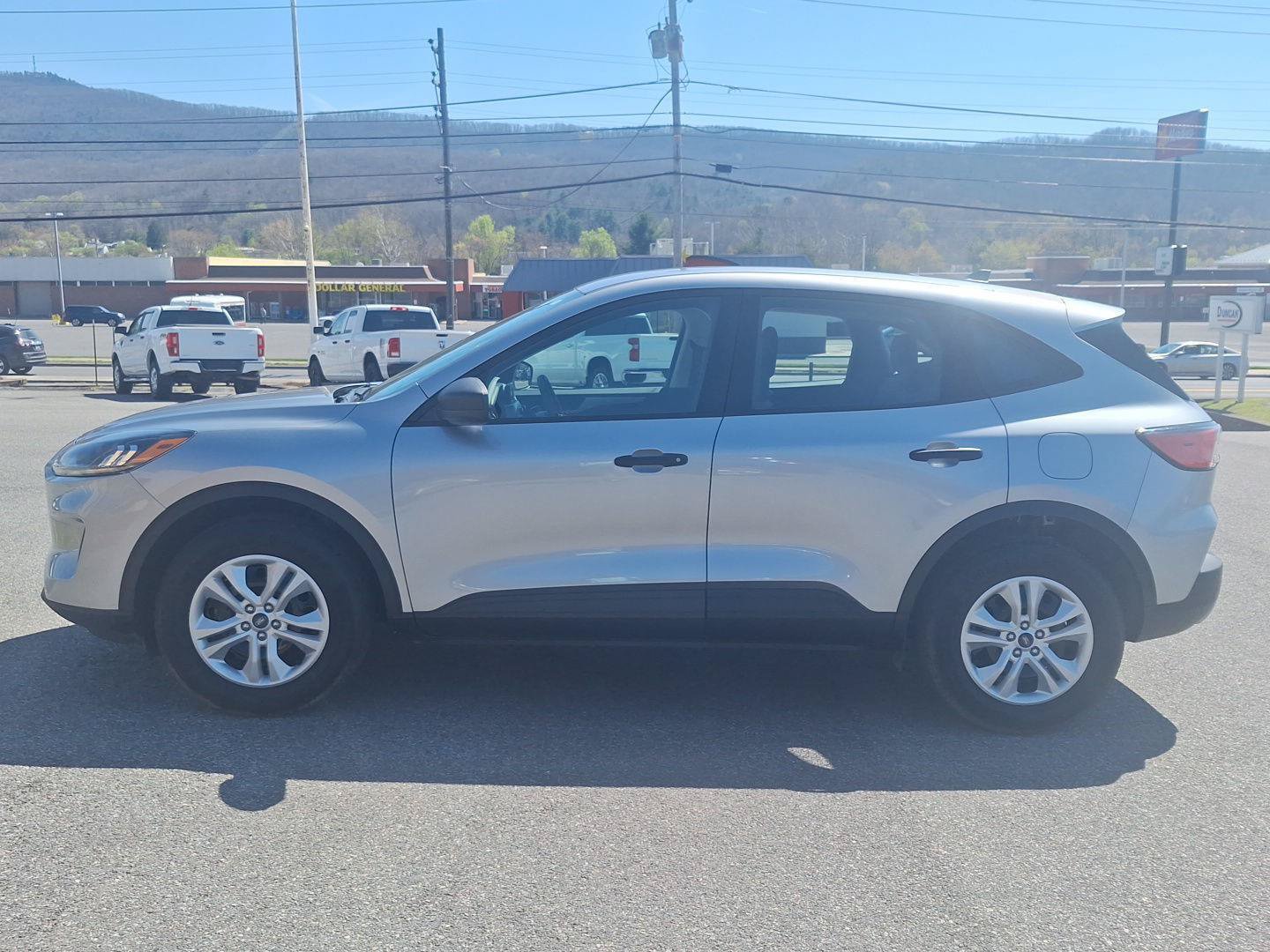 Used 2022 Ford Escape S AWD/4WD image 6