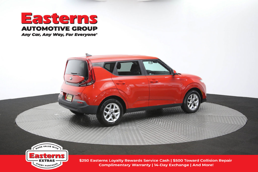 Used 2020 Kia Soul S FWD image 41