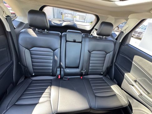 Certified 2020 Ford Edge SEL w/ Convenience Package AWD/4WD image 12