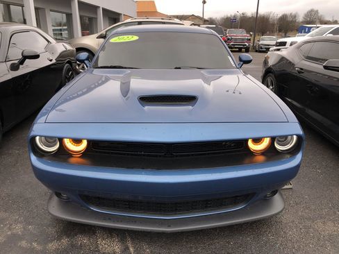 Used 2022 Dodge Challenger R/T w/ Blacktop Package image 16