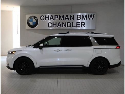 Used 2022 Kia Carnival SX Prestige FWD image 3