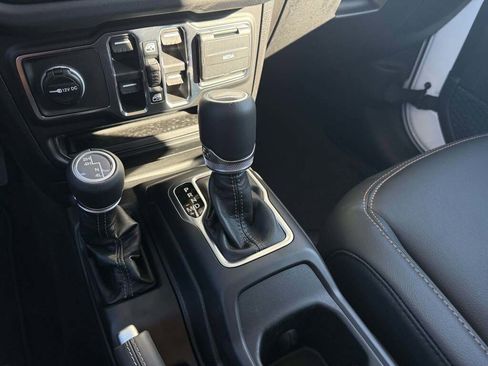 New 2026 Jeep Gladiator Sport image 21