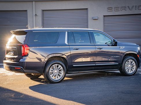 Used 2024 GMC Yukon XL SLT image 6