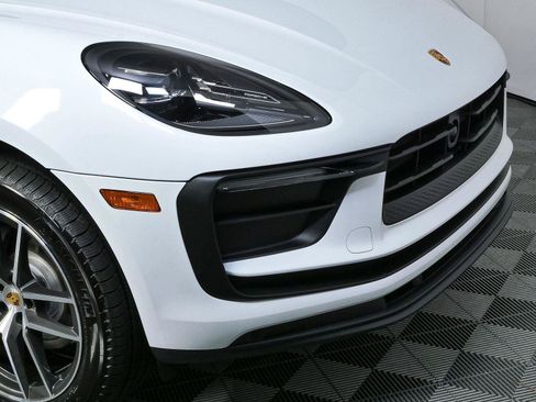 Certified 2026 Porsche Macan Turbo AWD/4WD image 37