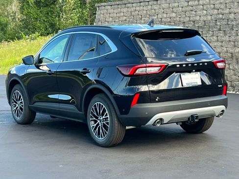 New 2024 Ford Escape SE w/ PHEV Premium Package FWD image 41