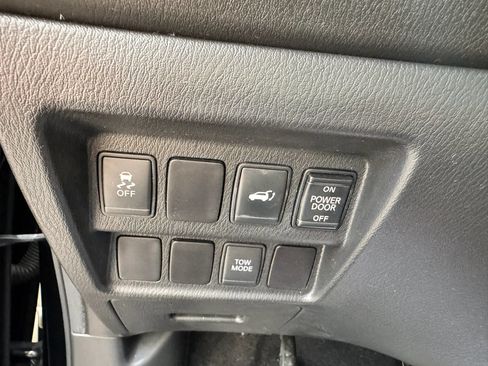 Used 2013 Nissan Pathfinder SL FWD image 35
