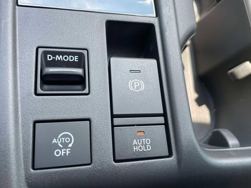New 2026 Nissan Sentra SR w/ SR Premium Package FWD image 29