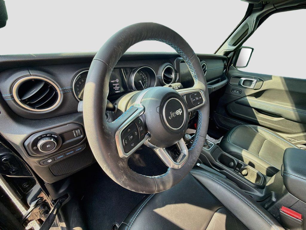 Used 2023 Jeep Wrangler Unlimited Rubicon 4xe w/ Cold Weather Group AWD/4WD image 11