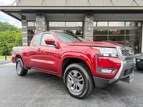 Used 2025 Nissan Frontier SV w/ SV Convenience Package AWD/4WD image 18