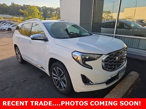 Used 2020 GMC Terrain Denali image 2