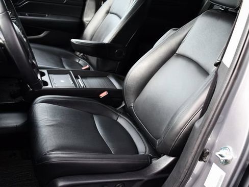 Used 2025 Honda Odyssey EX-L image 16