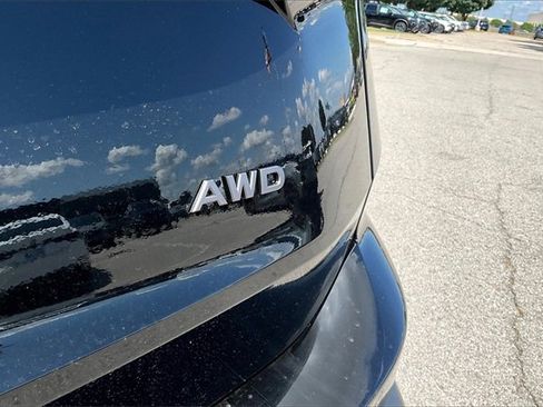 New 2026 Nissan Rogue S image 9