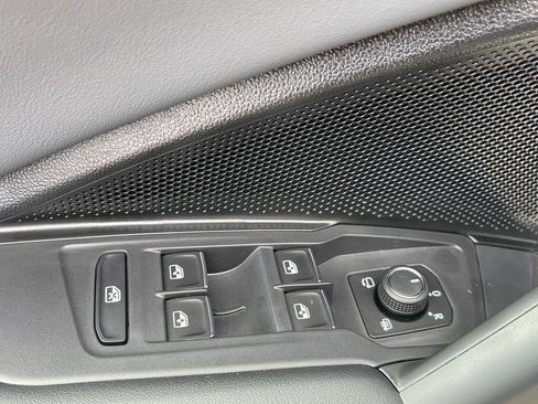 New 2026 Volkswagen Tiguan SEL R-Line AWD/4WD image 21