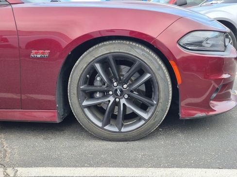 Used 2019 Dodge Charger Scat Pack w/ Technology Group image 5