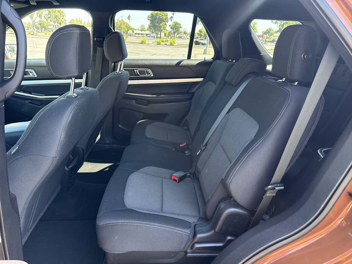 Used 2017 Ford Explorer XLT AWD/4WD image 20
