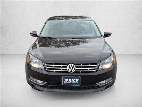 Used 2012 Volkswagen Passat TDI SE image 2