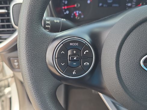 Certified 2021 Kia Soul LX FWD image 29