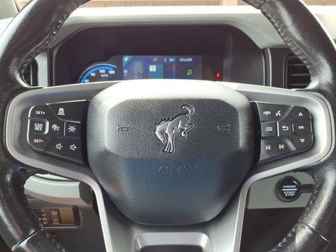 Used 2023 Ford Bronco Badlands AWD/4WD image 25