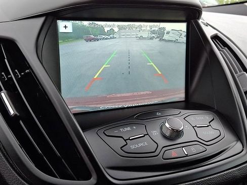 Used 2016 Ford Escape SE w/ SE Leather Comfort Package FWD image 4