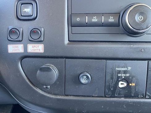 Used 2024 Chevrolet Express 3500 w/ Power Convenience Package RWD image 27