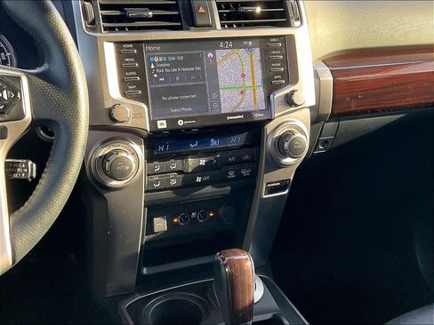 Used 2020 Toyota 4Runner Limited image 9