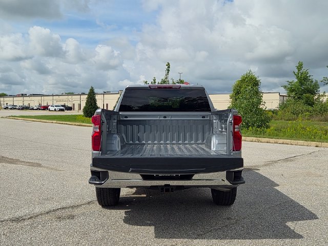 Used 2024 Chevrolet Silverado 1500 LT AWD/4WD image 10