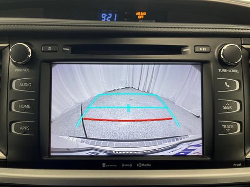 Used 2019 Toyota Highlander Plus AWD/4WD image 25