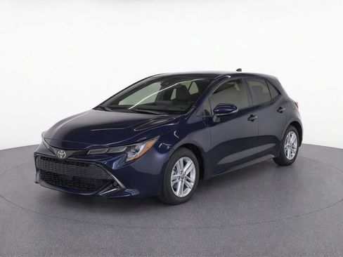 Used 2022 Toyota Corolla SE FWD image 2