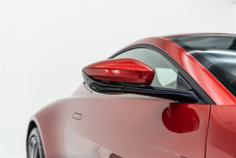 Used 2020 Aston Martin V8 Vantage Coupe RWD image 22