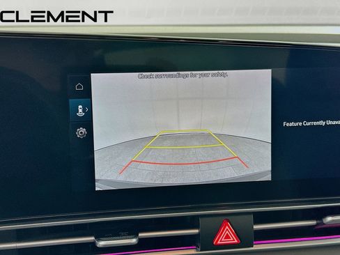 Used 2024 Hyundai Elantra SEL FWD image 20