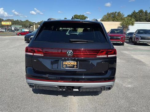 New 2026 Volkswagen Atlas Peak Edition image 5
