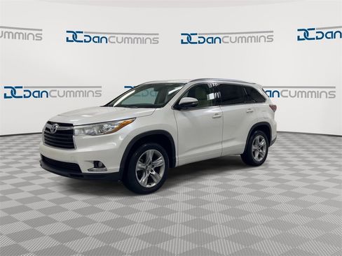 Used 2015 Toyota Highlander Limited image 4