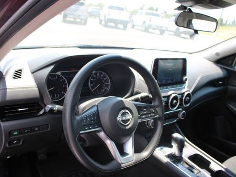 Used 2024 Nissan Sentra SV FWD image 21