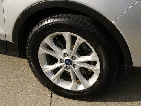 Used 2018 Ford Escape SEL w/ Ford Safe & Smart Package image 8