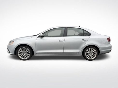 Used 2016 Volkswagen Jetta SEL image 4