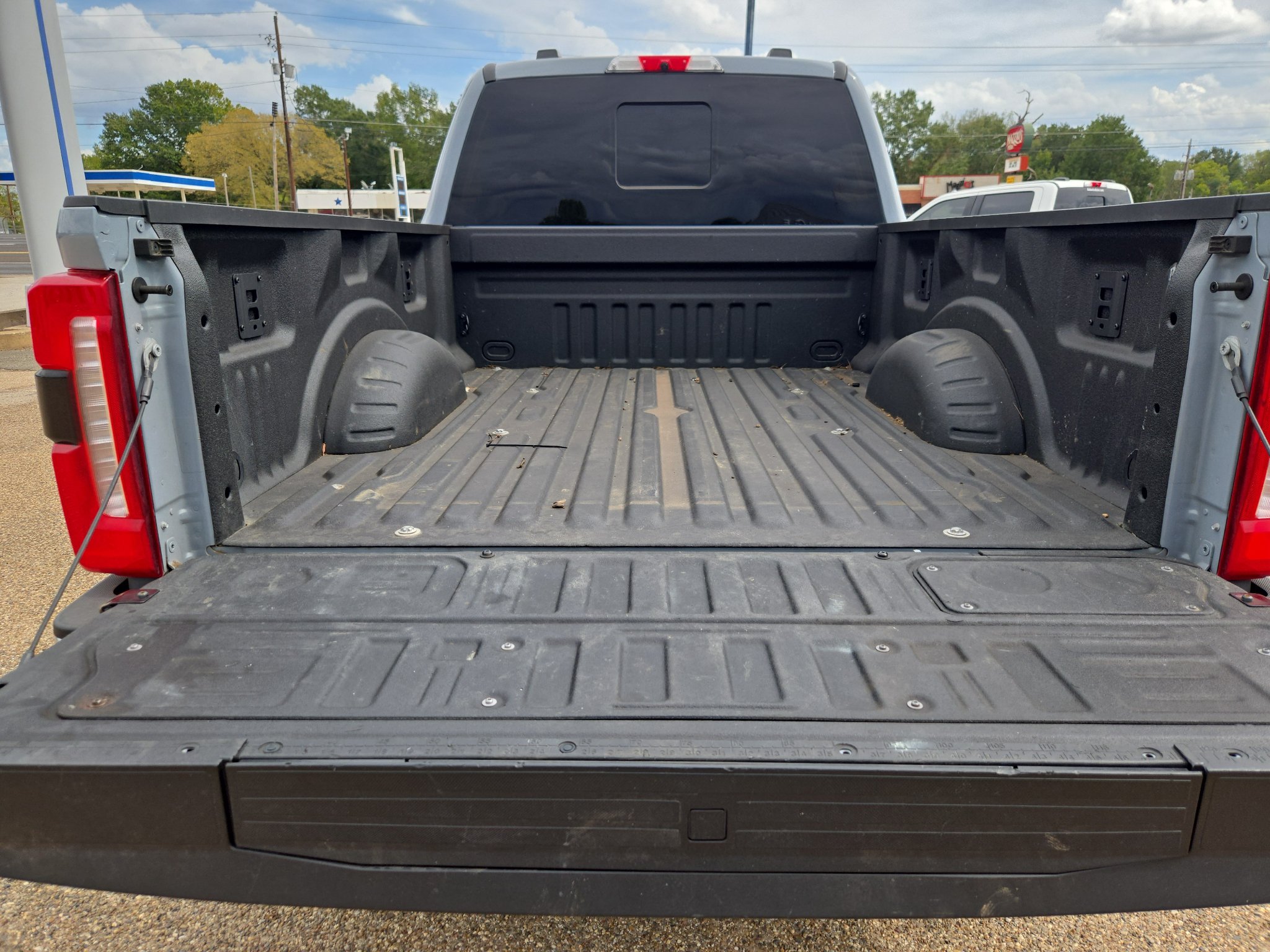 Used 2025 Ford F250 Lariat w/ Lariat Ultimate Package AWD/4WD image 14