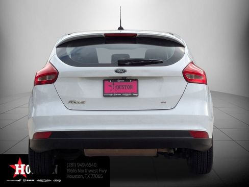 Used 2018 Ford Focus SE image 4