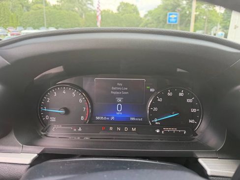 Used 2020 Ford Explorer XLT w/ Comfort Package AWD/4WD image 13