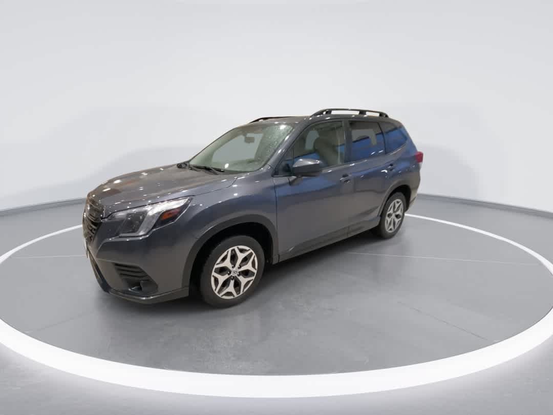 Used 2022 Subaru Forester Premium AWD/4WD image 4