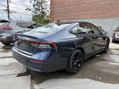 Used 2025 Honda Accord SE image 6