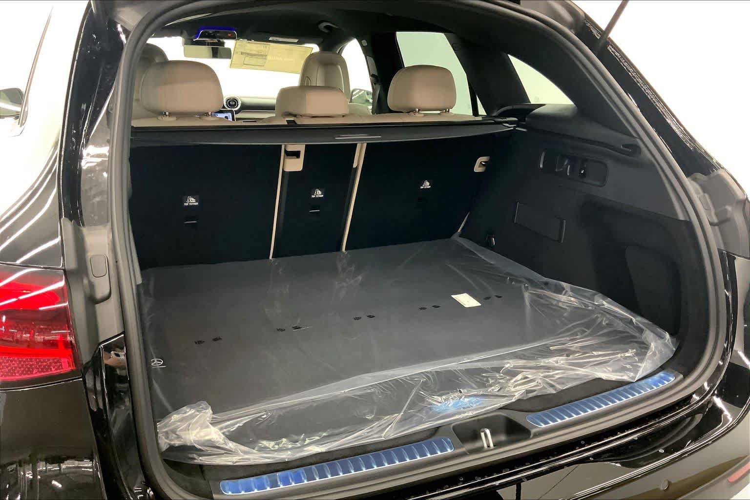 Used 2026 Mercedes-Benz GLC 300 image 16