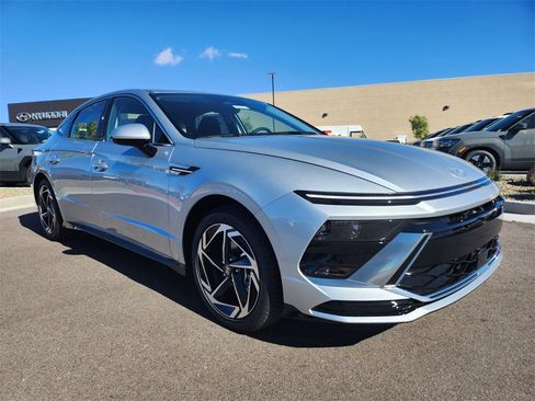 New 2026 Hyundai Sonata SEL image 2