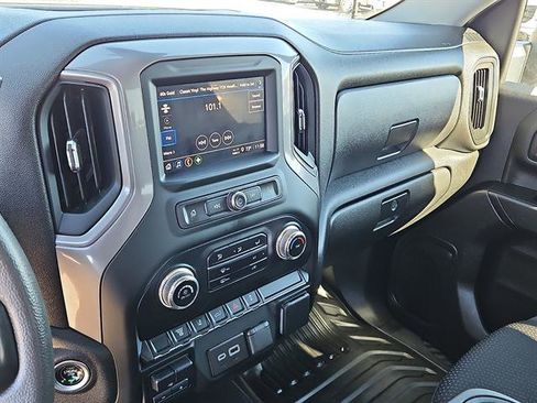 Used 2024 GMC Sierra 2500 Pro w/ Convenience Package image 17