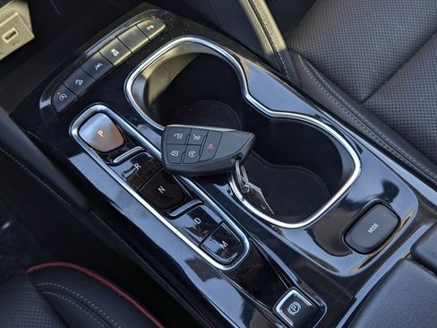 Used 2022 Buick Envision Essence w/ Sport Touring Package image 36