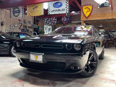 Used 2016 Dodge Challenger SXT