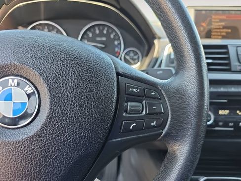 Used 2017 BMW 320i Sedan RWD image 20