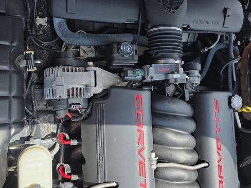 Used 2004 Chevrolet Corvette Convertible w/ Preferred Equipment Group RWD image 22