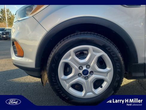 Used 2017 Ford Escape S image 26