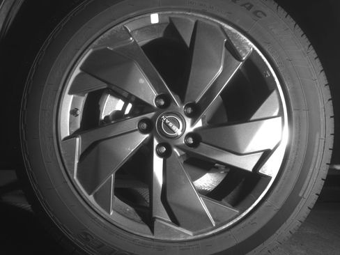 Used 2025 Nissan Rogue SV FWD image 12