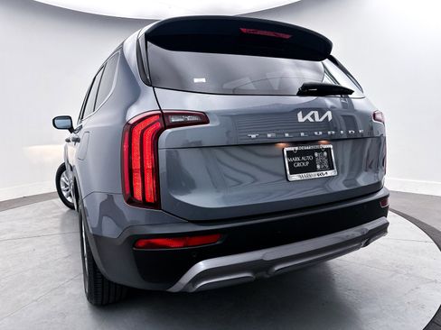 Used 2022 Kia Telluride LX image 9